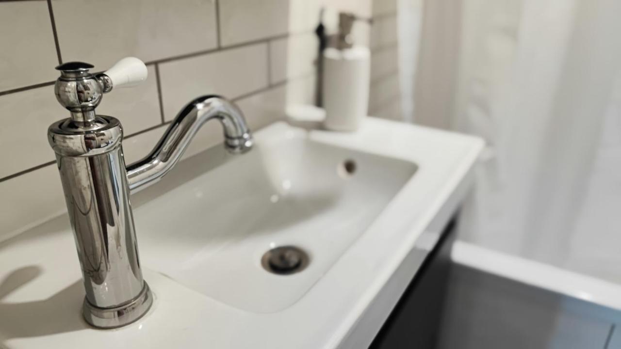 Przestronny Apartament W Centrum Apartment Варшава Екстериор снимка