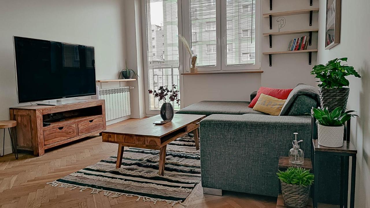 Przestronny Apartament W Centrum Apartment Варшава Екстериор снимка